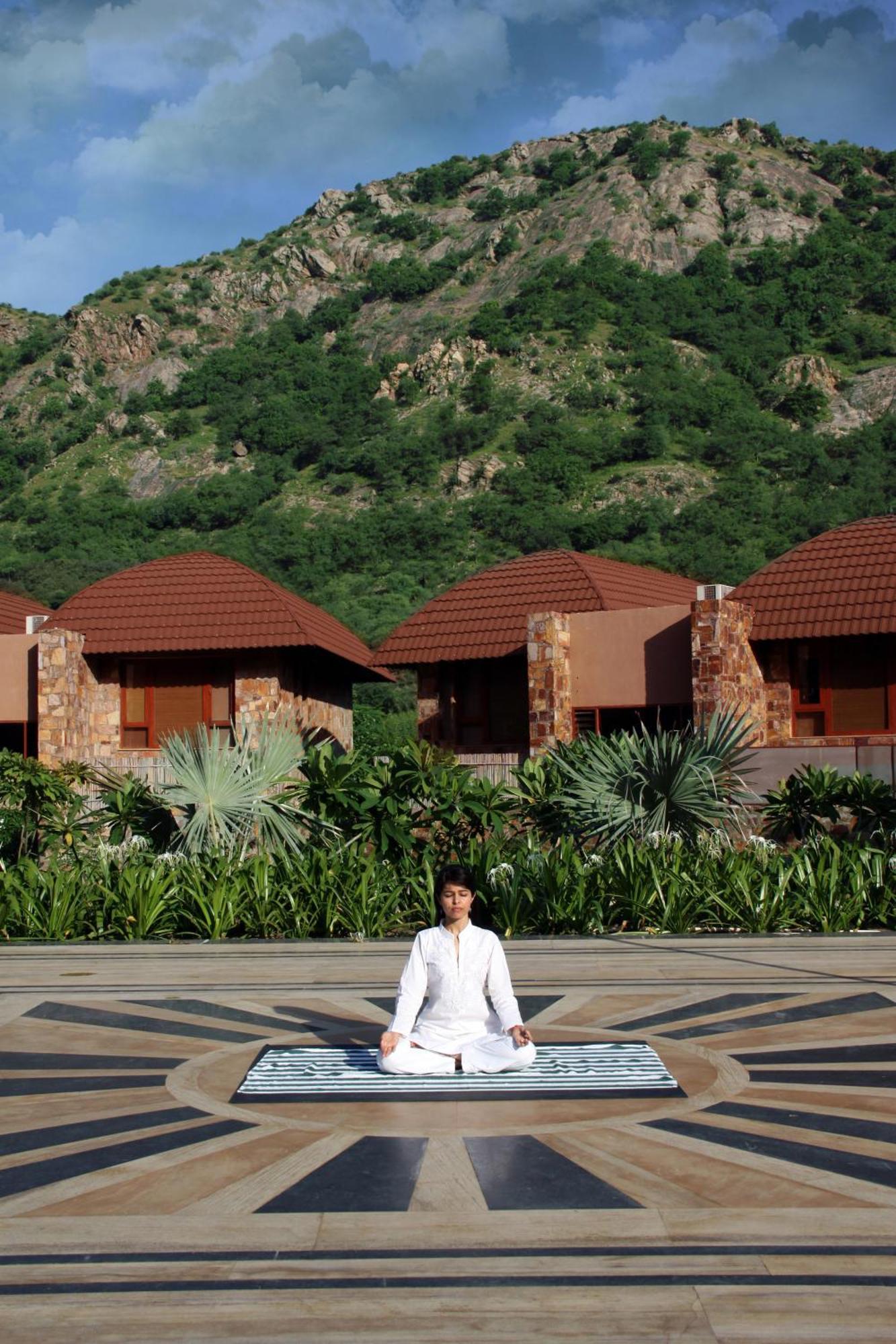 Ananta Spa & Resort, Pushkar Exterior foto